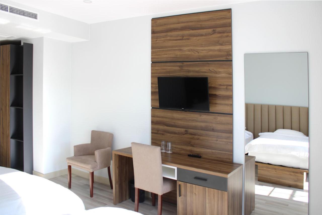 Gardenland Resort Bushat ภายนอก รูปภาพ